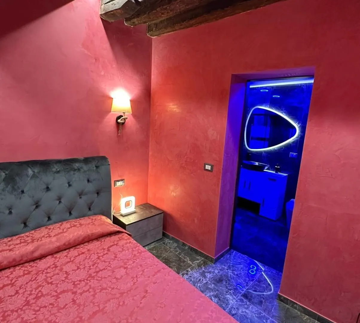 Venice Rainbow Apartments Biennale 0*,  Italia